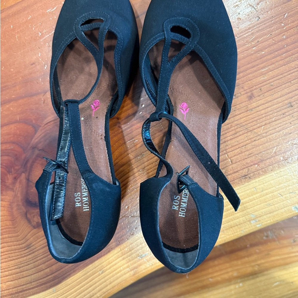 Ros Hommerson Black Heal with Cutout Design SZ 11 NWOB